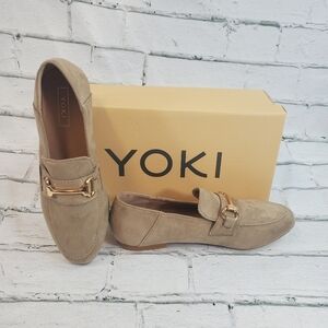 YOKI CHASLIE 15 Beige Buckle Detail Suede Flats. NWT Women's Shoes, Work Shoes
